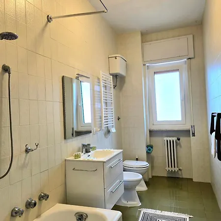 Beachside Flat Apartman *