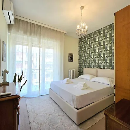 Beachside Flat Apartman